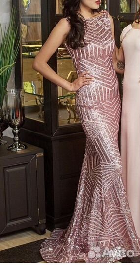 Платье вечернее