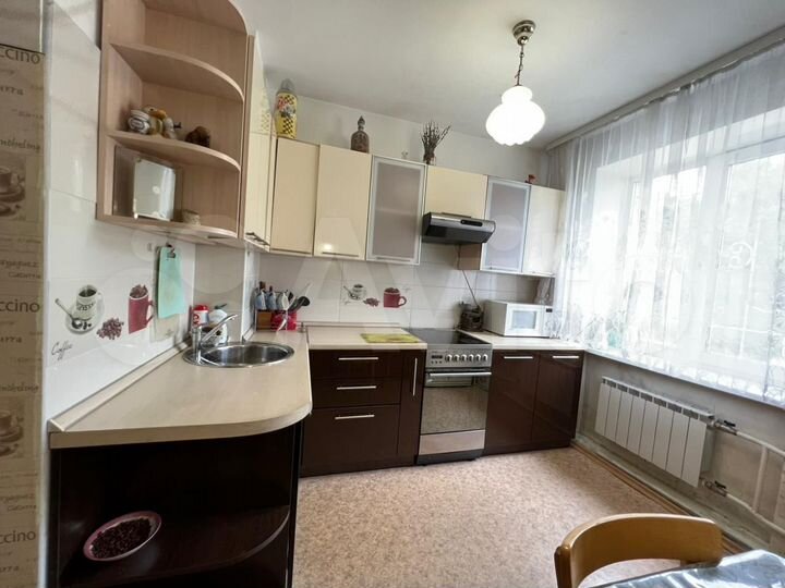 3-к. квартира, 70 м², 2/5 эт.