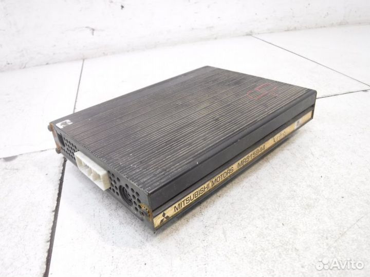 Усилитель магнитолы MR515844