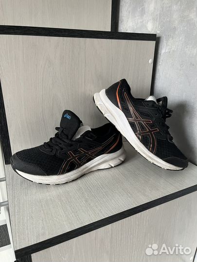 Кроссовки asics