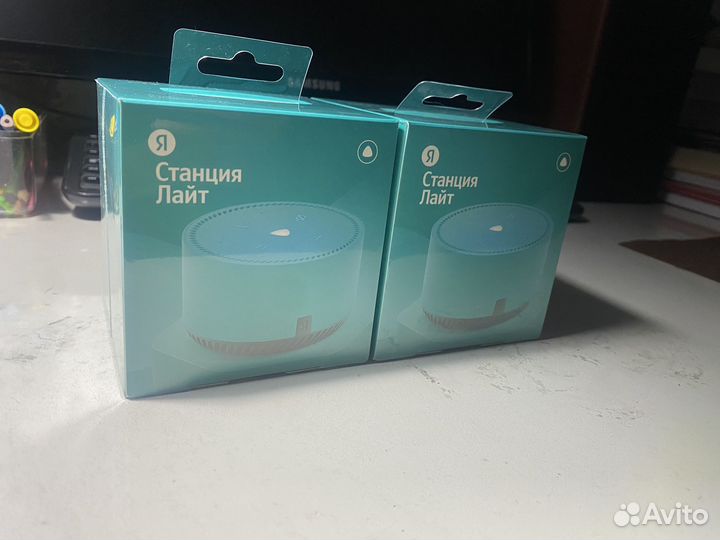 Умная колонка Яндекс Станция Лайт Green