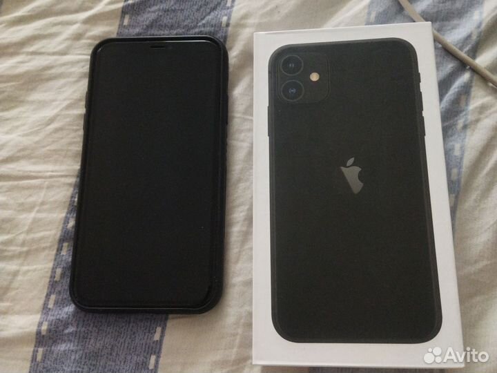 iPhone 11, 64 ГБ
