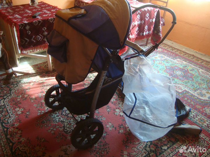 Продаю коляску 