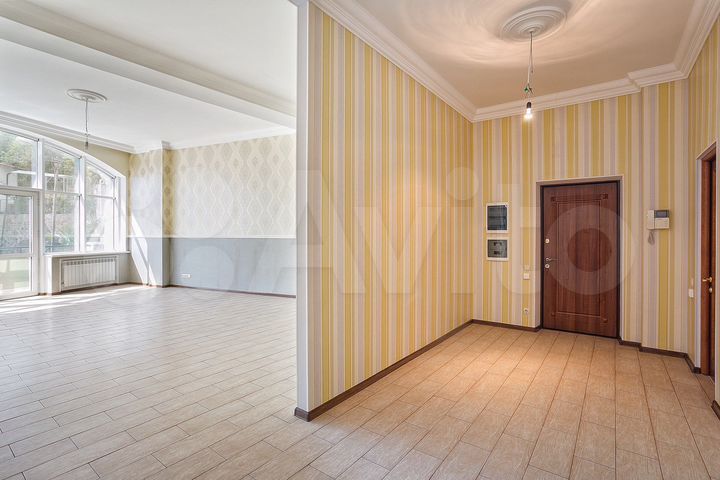 4-к. квартира, 164,7 м², 1/7 эт.