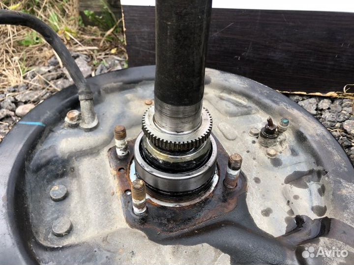 Полуось задний Nissan Navara D40 2.5 tdci YD25ddti