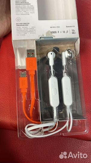 Беспроводные наушники JBL Tune 215BT, белый