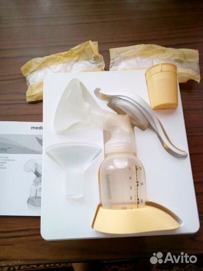 Молокоотсос Medela ручной 2х фазный