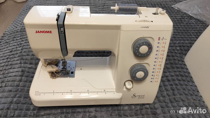 Швейная машинка janome бу