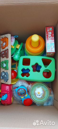 Развивающие игрушки пакетом