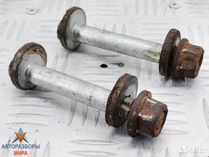 Болт BMW X5 E53 рест. 2005 07146888626