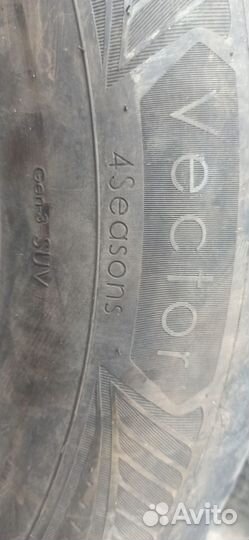 Goodyear Vector 4Seasons Gen-3 SUV 235/65 R17