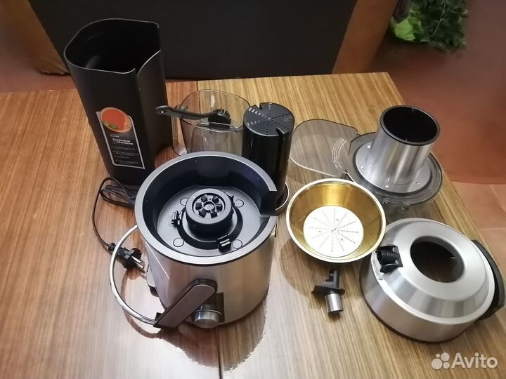 Соковыжималка Readmond