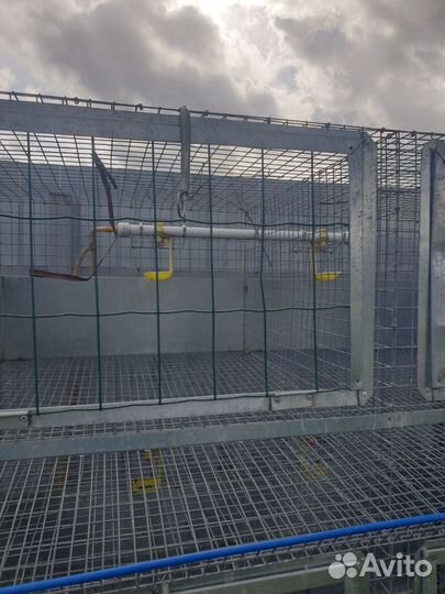 Большая клетка для птиц