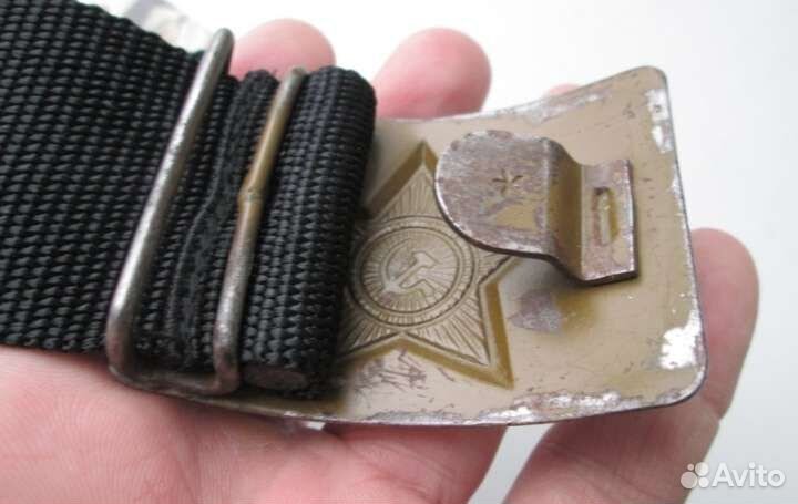 Ремень с пряжкой