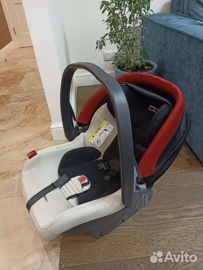 Детское автокресло peg perego с базой isofix