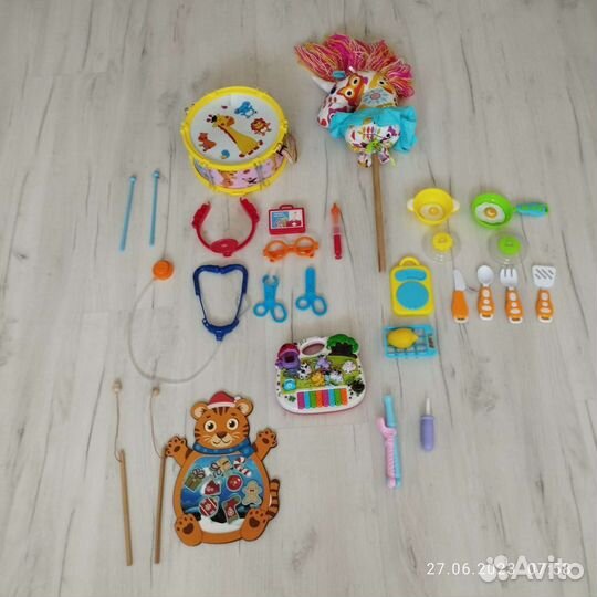 Развивающие игрушки пакетом