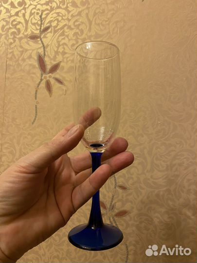 Бокалы для мартини, бокалы для шампанского