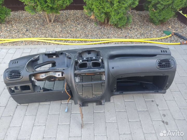 Торпедо Пежо 206