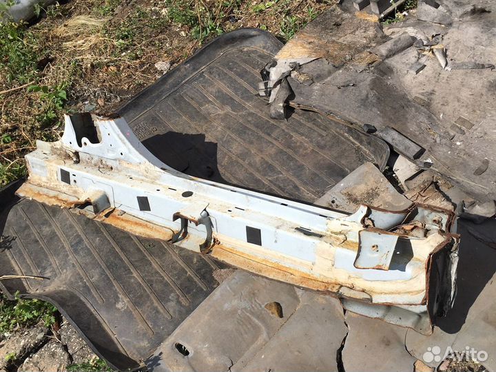 Порог левый Kia Ceed JD