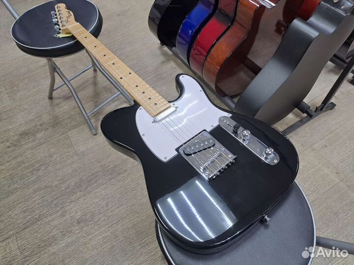 Электрогитара чёрная телекастер