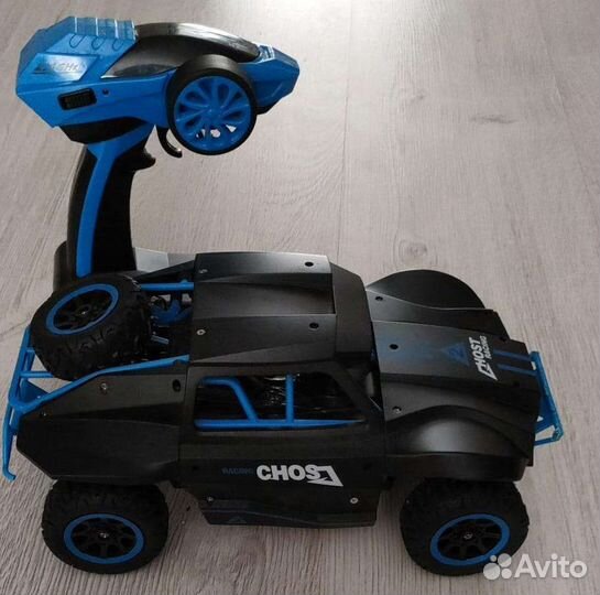 Машинка на пульте управления для ребенка
