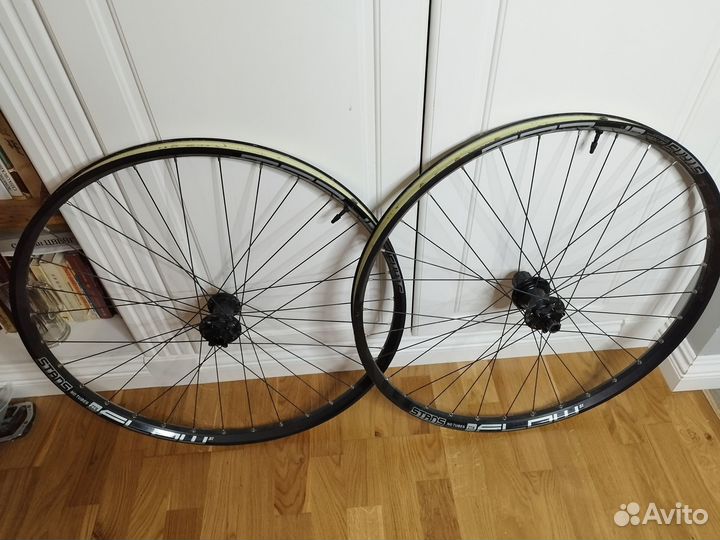 Топовый Вилсет 27,5 Stans no tubes ztr floow st