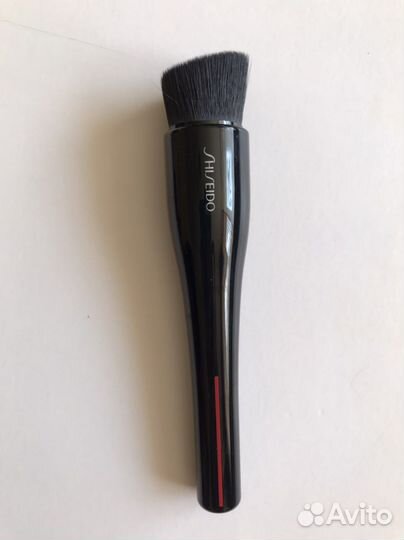 Shiseido Кисть для тональных средств Hasu Fude