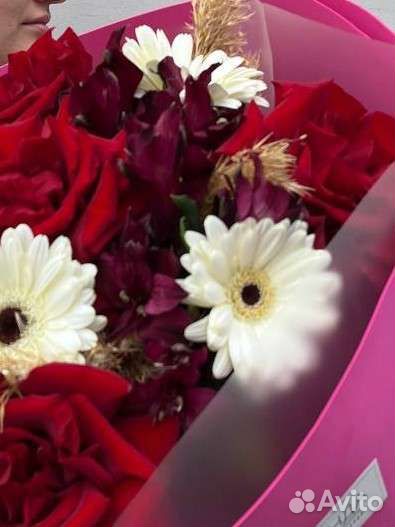 Розы ажурные. Герберы. Альстромерии