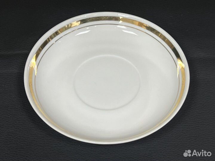 Блюдце с золотым отводом 14,3 см Вербилки