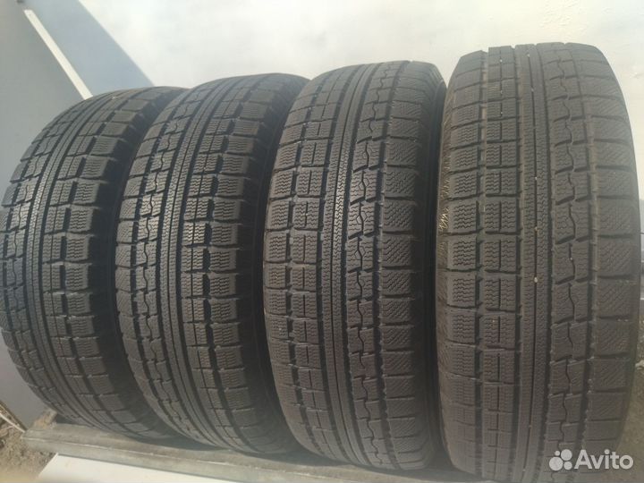 Toyo Winter Tranpath MK4a 195/65 R15