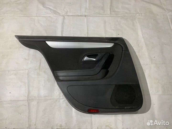 Обшивка двери задняя левая Volkswagen Passat B7