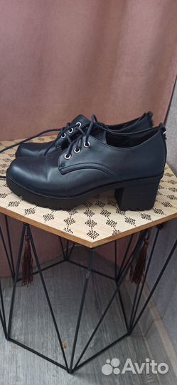Полуботинки женские 37 размер