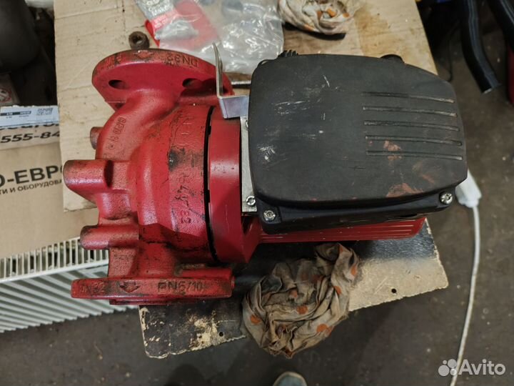 Циркуляционный насос grundfos UPS 32-120F