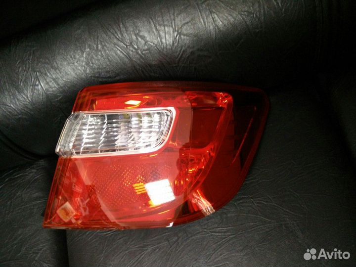 Фонарь задний правый Camry V50