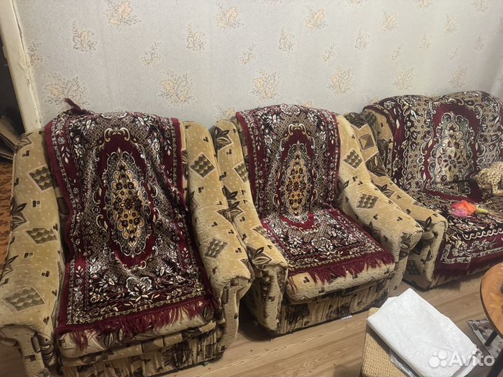 Диван и 2 кресла