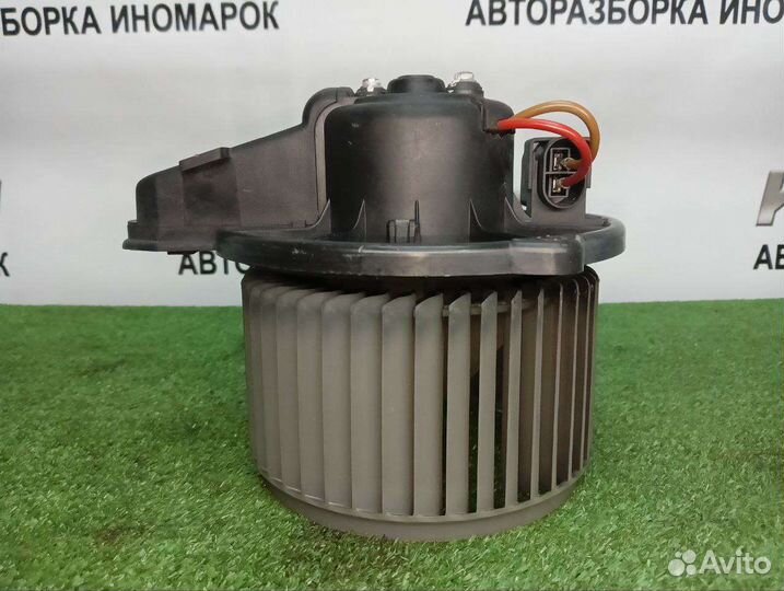 Моторчик печки Audi A6 C5