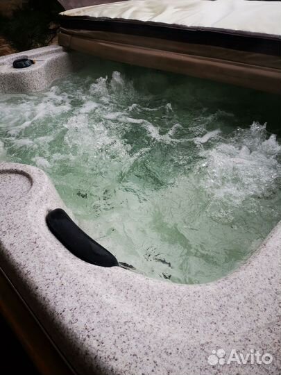Гидромассажная ванна спа