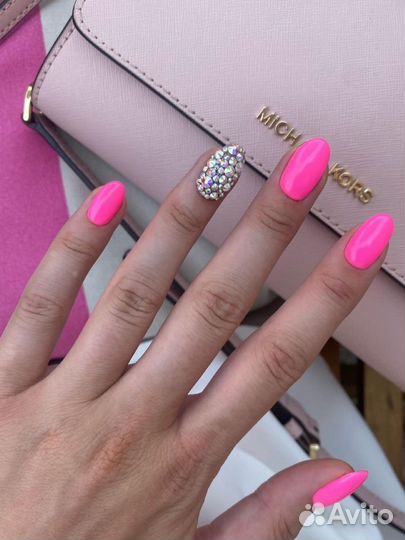 Возьмем моделей на данный дизайн