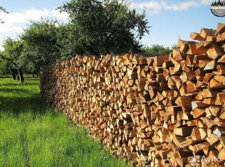 Дрова колотые. Машина дров