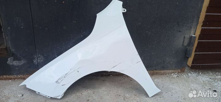 Крыло переднее левое skoda rapid