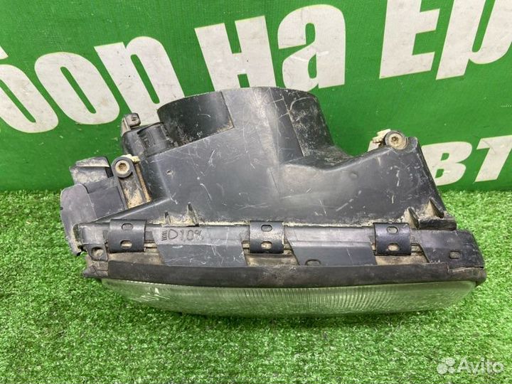 Фара галогеновая передняя правая Audi 100 C4