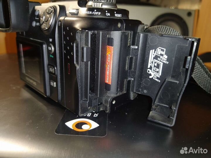 Фотоаппарат Olympus Camedia E100RS