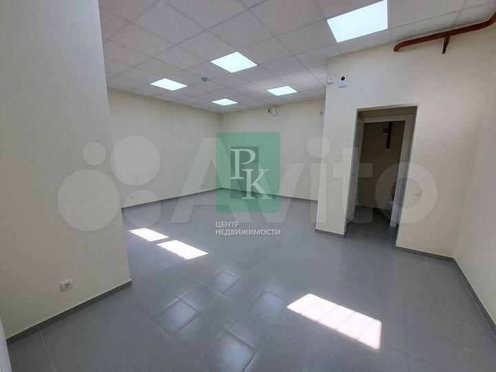 Офис 36 м2 в новом доме на Горпищенко