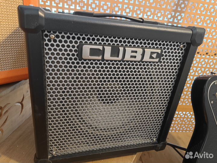 40ват Roland cube 40 GX cosm комбоусилитель Комбик