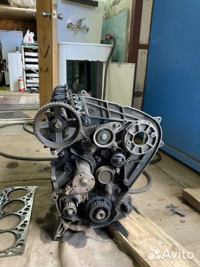 Блок двигателя с головкой 4d56
