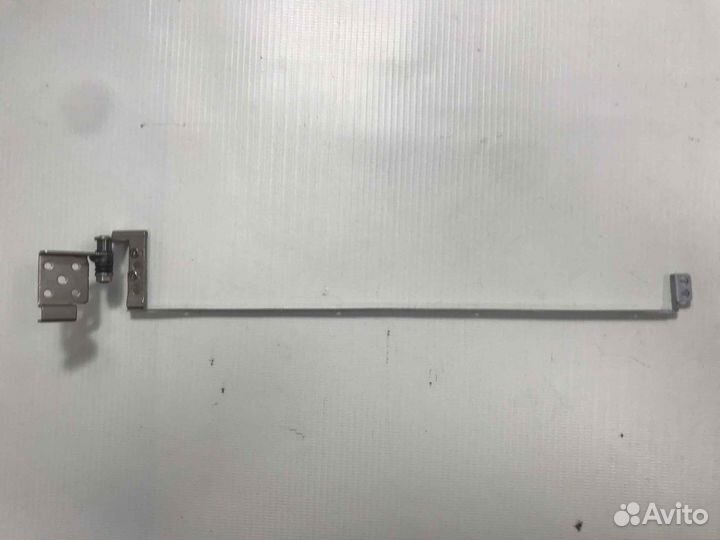 Петля для Acer E1-571G