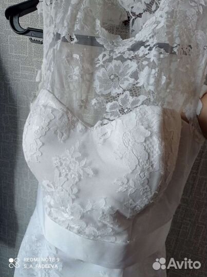 Свадебное платье 44-46 бу