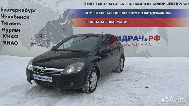 Капот Opel Astra (H) 1160254