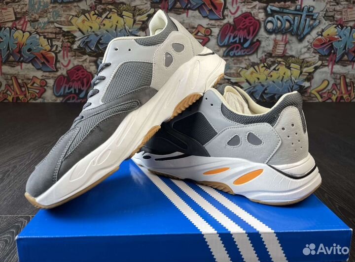 Кроссовки adidas yeezy 700