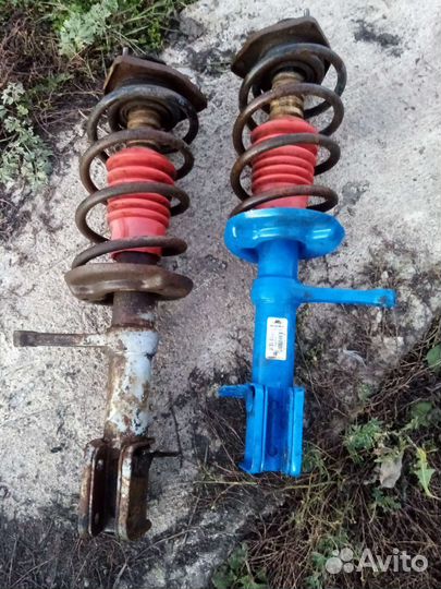 Стойки в сборе на клину